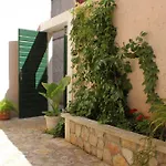 With A Parking Space Preko, Ugljan - 8434 Appartement Preko