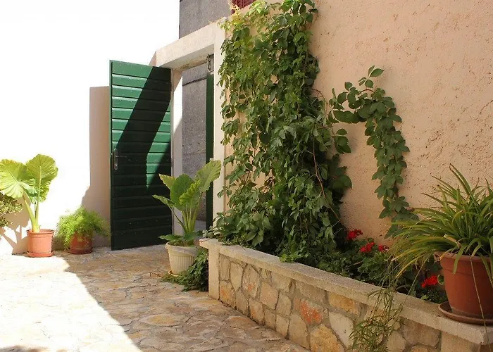 With A Parking Space Preko, Ugljan - 8434 شقة بريكو