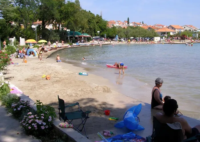 Апартаменты With A Parking Space Preko, Ugljan - 8434 Преко