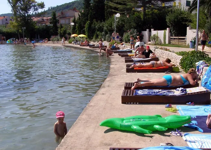 Апартаменты With A Parking Space Preko, Ugljan - 8434 Преко