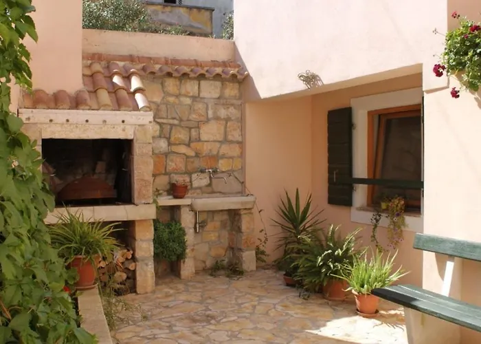 With A Parking Space Preko, Ugljan - 8434 * Преко